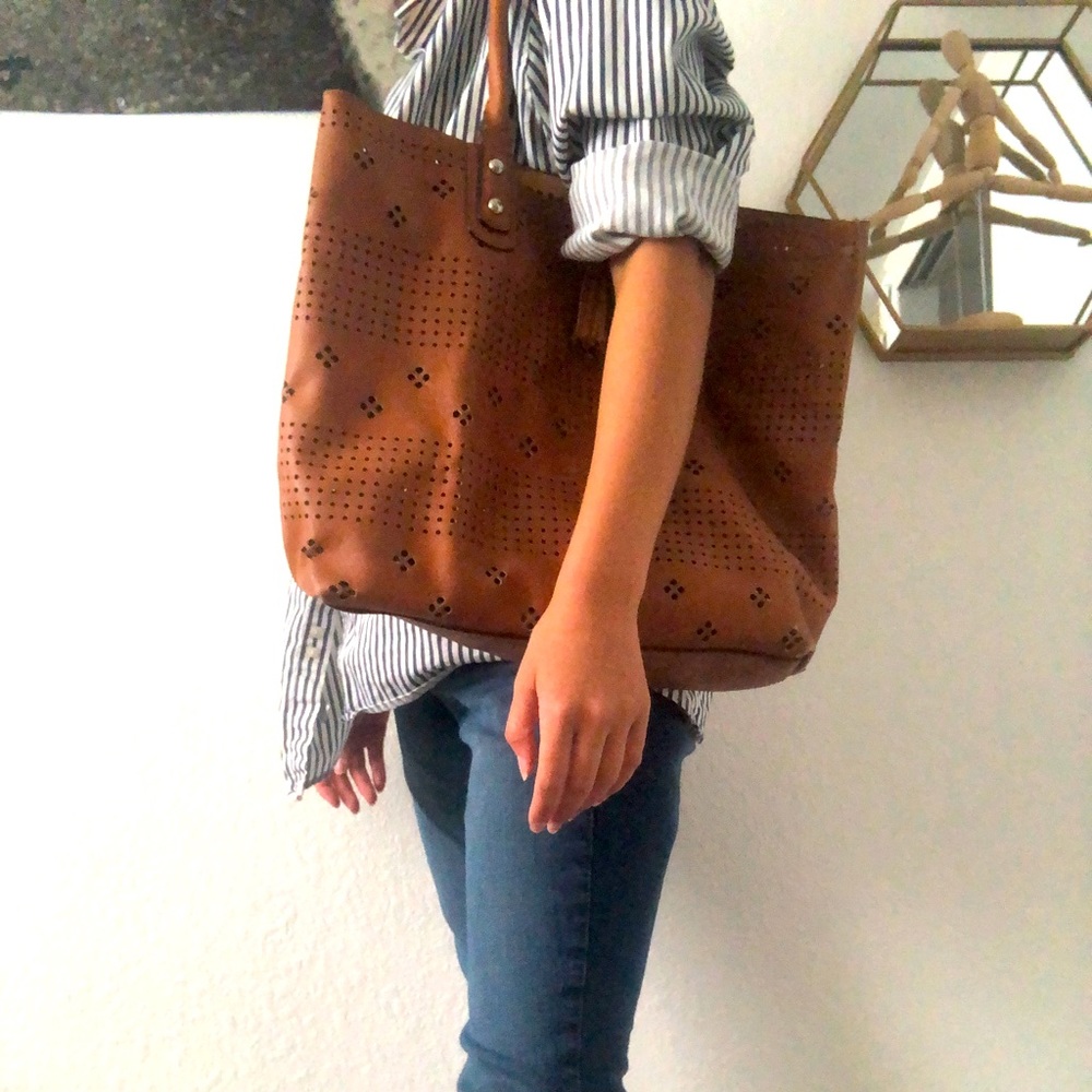 Big shoulder tote bag